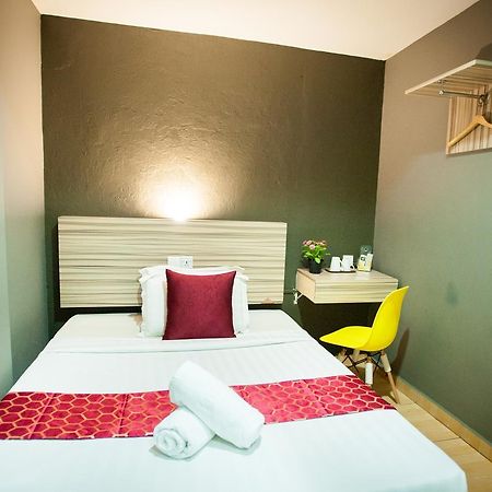Dj Citi Inn Hotel Куала-Тренгану Екстер'єр фото