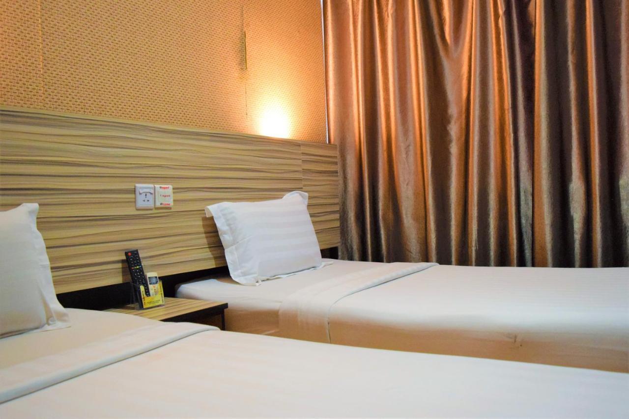 Dj Citi Inn Hotel Куала-Тренгану Екстер'єр фото